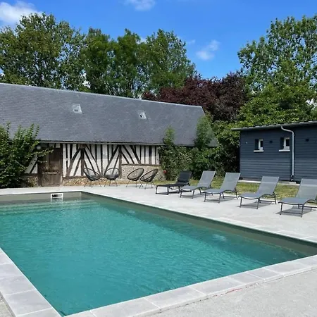 Avec Piscine Chauffee Coeur Du Pays D'auge ヴィラ *
