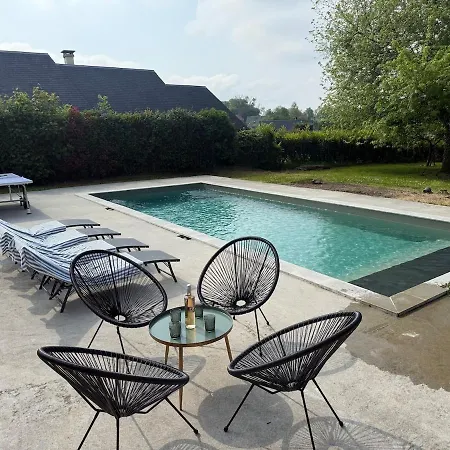 Villa Avec Piscine Chauffee Coeur Du Pays D'auge