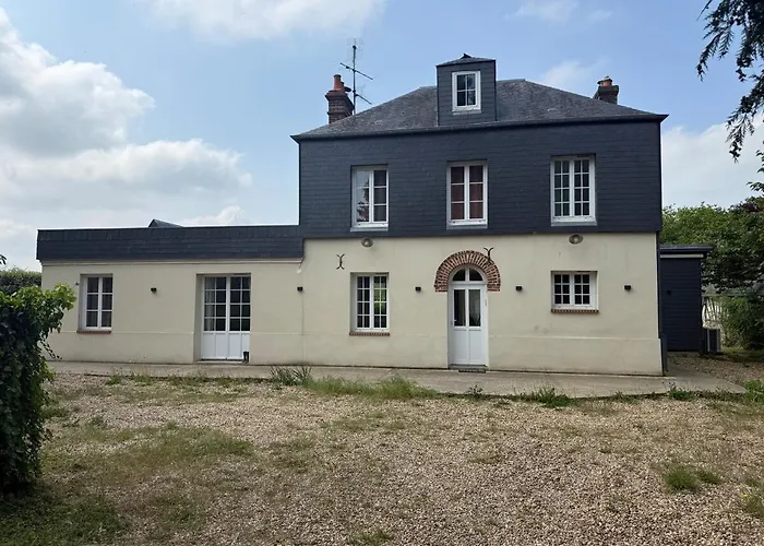 Villa Avec Piscine Chauffee Coeur Du Pays D'auge